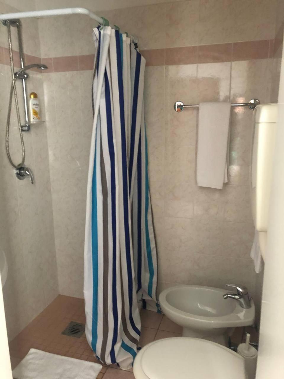 Be Me Hotel Helvetia Tabiano Terme Zewnętrze zdjęcie