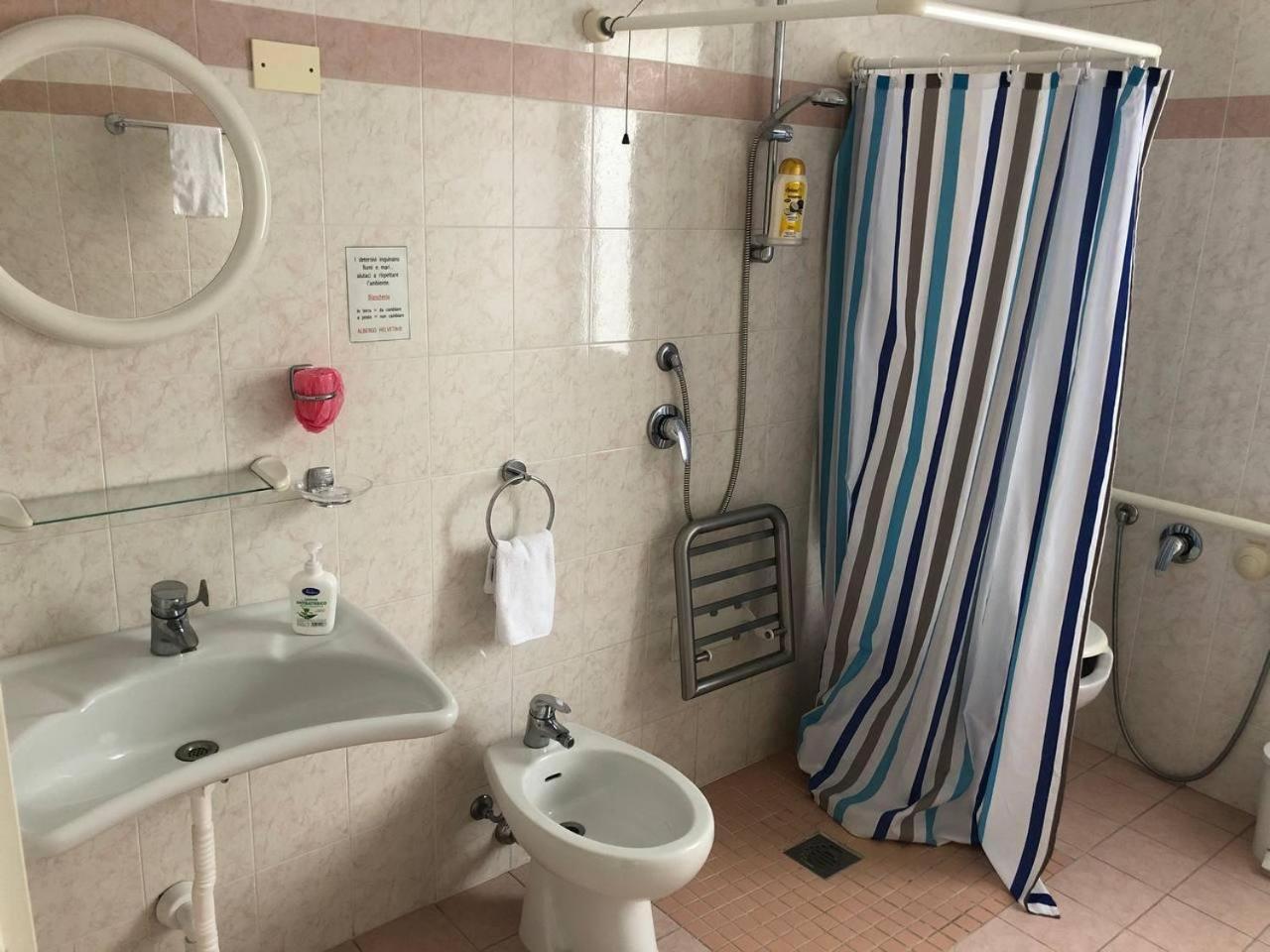 Be Me Hotel Helvetia Tabiano Terme Zewnętrze zdjęcie